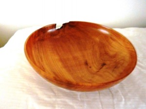 Natural edge fruit bowl