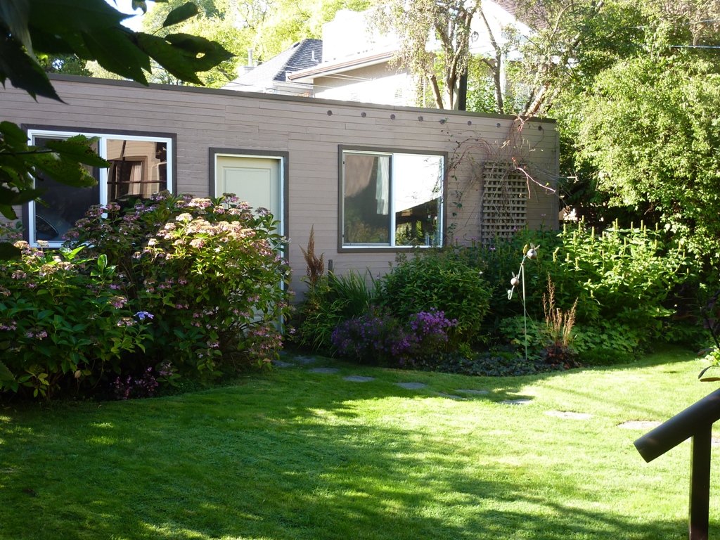 Gaalen’s backyard workshop